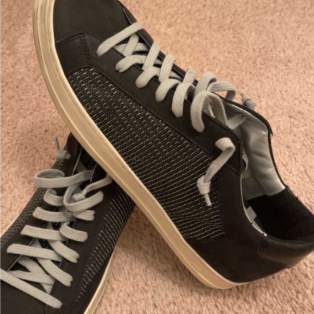 P448 Stylish Black Sneakers for Men